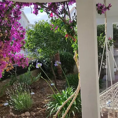 Ivana's Amazing + Bathroom And Free Parking Affittacamere Hvar Town
